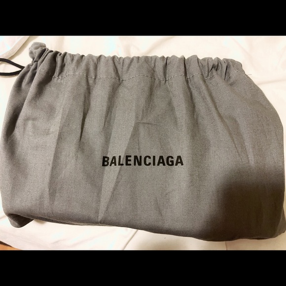 Balenciaga Red Cross Body wallet - Picture 4 of 4